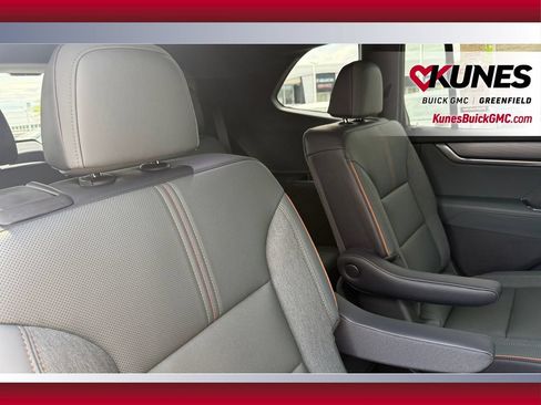 New 2026 GMC Acadia AT4 w/ Luxury Package AWD/4WD image 43