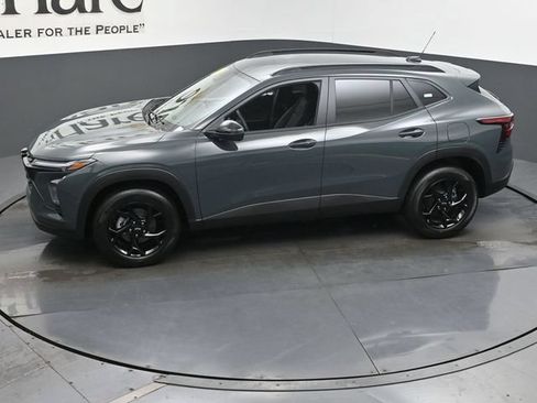 Used 2026 Chevrolet Trax LT w/ Driver Confidence Package FWD image 59