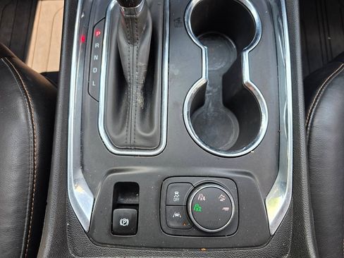 Used 2018 Chevrolet Traverse Premier w/ Redline Edition AWD/4WD image 29