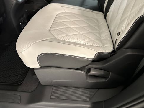 New 2026 Volkswagen Atlas Cross Sport SEL Premium R-Line AWD/4WD image 23