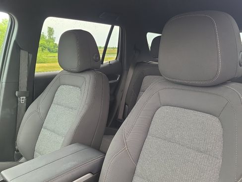 Used 2025 GMC Terrain Elevation AWD/4WD image 16