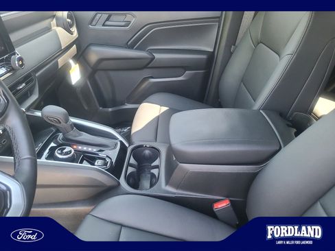 Used 2026 Chevrolet Colorado Trail Boss AWD/4WD image 15