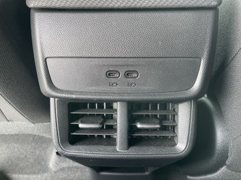 Used 2025 Chevrolet Equinox LT AWD/4WD image 19