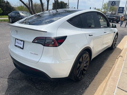 Used 2023 Tesla Model Y Performance image 6