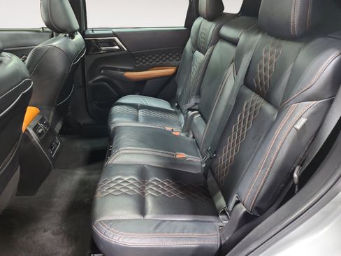 Used 2022 Mitsubishi Outlander SEL FWD image 13