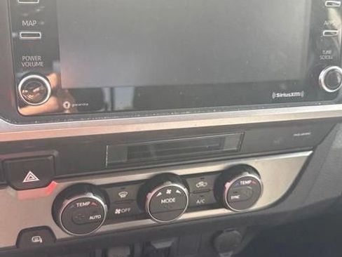 Used 2022 Toyota Tacoma SR5 w/ Technology Package RWD image 13