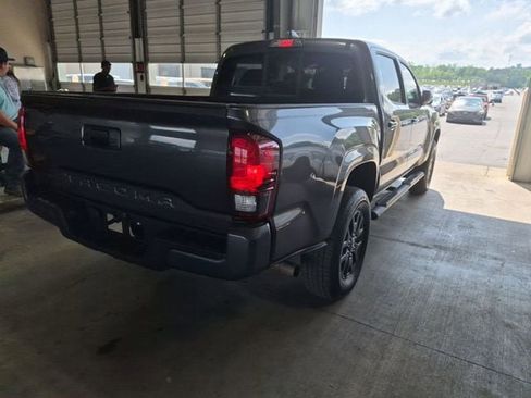 Used 2019 Toyota Tacoma SR w/ SR Convenience Package RWD image 4