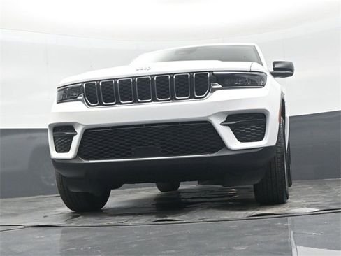 New 2025 Jeep Grand Cherokee Laredo X w/ Luxury Tech Group I image 43