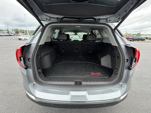 Used 2024 GMC Terrain SLT w/ Tech Package AWD/4WD image 29