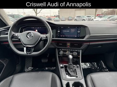 Used 2019 Volkswagen Jetta SEL image 11