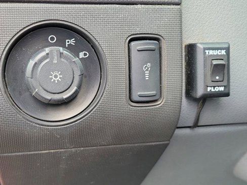 Used 2015 Ford F250 XL w/ XL Decor Group AWD/4WD image 21