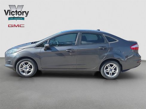 Used 2019 Ford Fiesta SE image 6