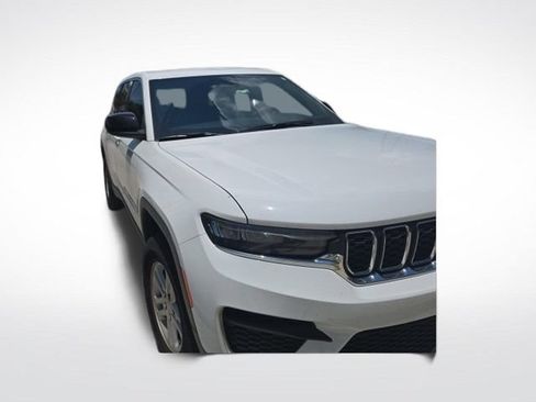 Used 2025 Jeep Grand Cherokee Laredo w/ MOPAR Finishing Package RWD image 6