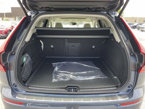 New 2026 Volvo XC60 B5 Ultra w/ Protection Package Premier AWD/4WD image 30