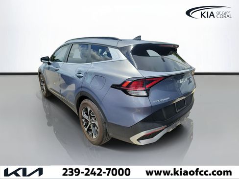 Certified 2025 Kia Sportage EX w/ Premium Package FWD image 4