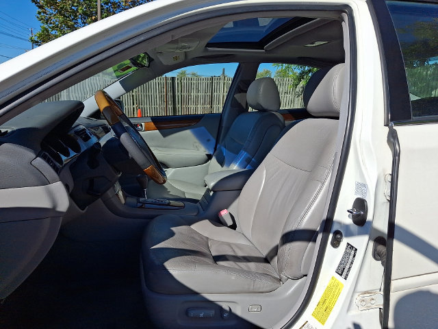 Used 2005 Lexus ES 330 FWD image 12