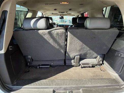 Used 2007 Chevrolet Tahoe LTZ w/ LTZ Preferred Equipment Group AWD/4WD image 15