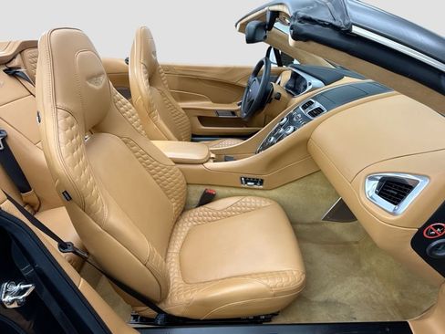 Used 2014 Aston Martin Vanquish Volante image 26