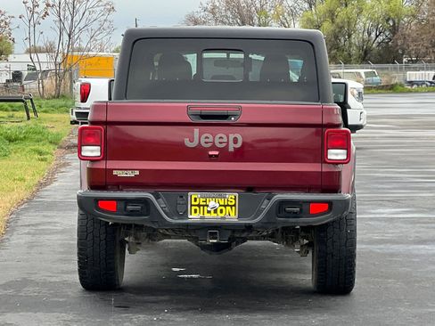Used 2021 Jeep Gladiator Sport AWD/4WD image 5