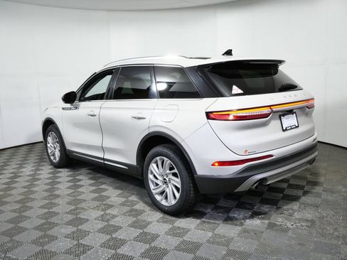 Certified 2022 Lincoln Corsair FWD image 6