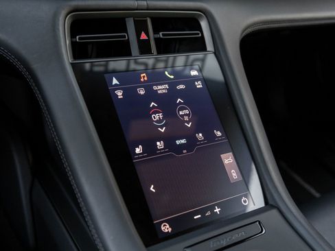 Certified 2025 Porsche Taycan image 26