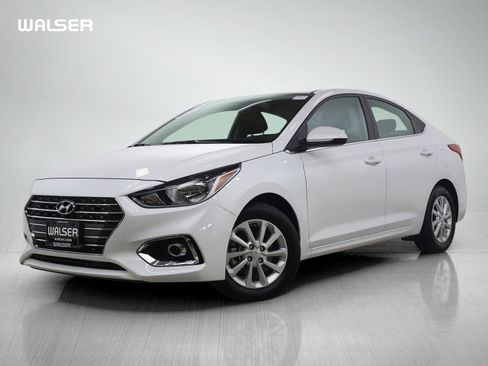Used 2022 Hyundai Accent SEL image 1