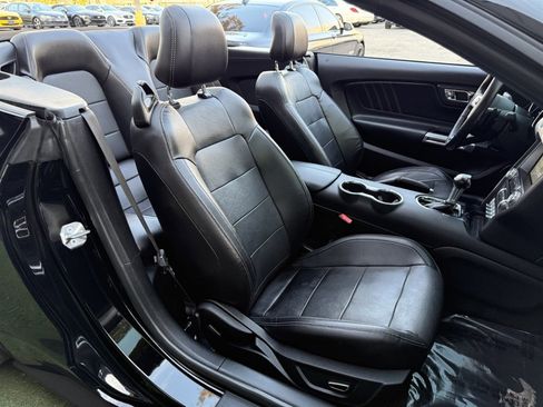 Used 2017 Ford Mustang GT Premium image 21