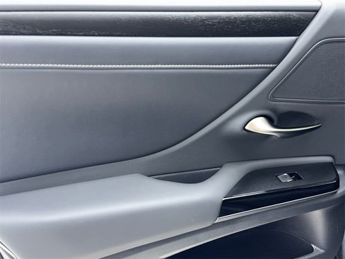 Used 2023 Lexus ES 350 w/ Premium Package image 40