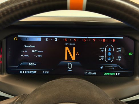 Used 2021 McLaren Elva RWD image 31