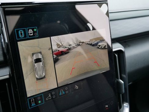 New 2026 GMC Acadia AT4 w/ Luxury Package AWD/4WD image 16