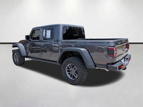Used 2025 Jeep Gladiator Mojave w/ Technology Group AWD/4WD image 6