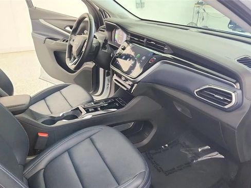 Used 2023 Chevrolet Bolt EUV Premier FWD image 35
