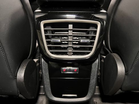 Used 2023 Lincoln Nautilus Reserve w/ Luxury Package image 13