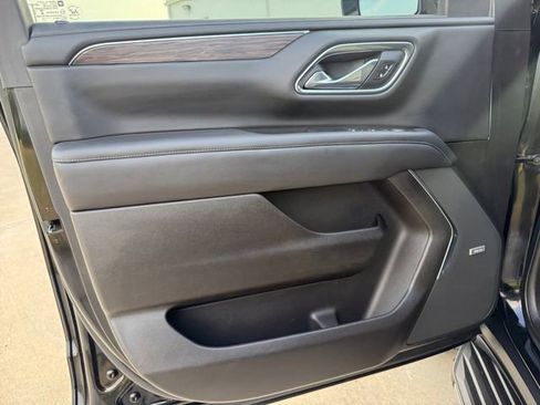 Used 2021 Chevrolet Tahoe LT w/ Luxury Package AWD/4WD image 4