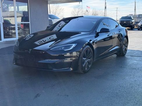 Used 2023 Tesla Model S Plaid image 4
