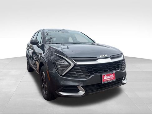 Certified 2024 Kia Sportage LX image 9
