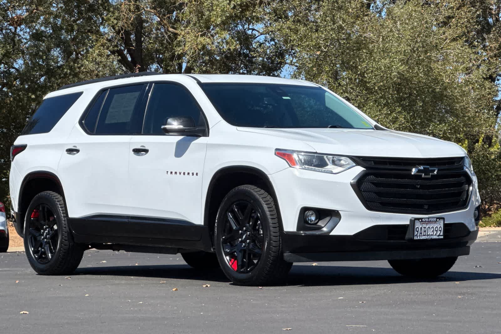 Used 2021 Chevrolet Traverse Premier w/ Redline Edition FWD image 9