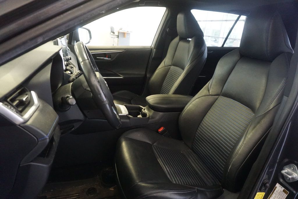 Used 2021 Toyota RAV4 XSE w/ XSE Grade Weather Package AWD/4WD image 10