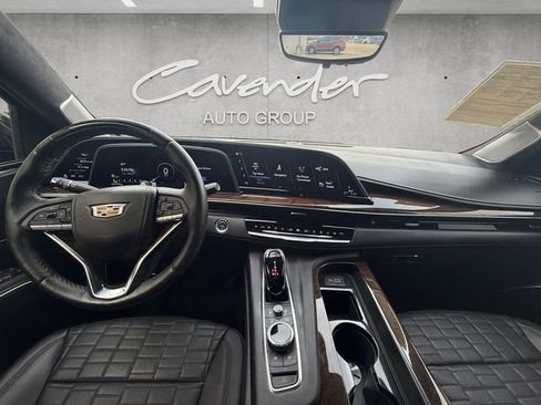 Used 2024 Cadillac Escalade Sport Platinum w/ LPO, ONYX Package AWD/4WD image 20