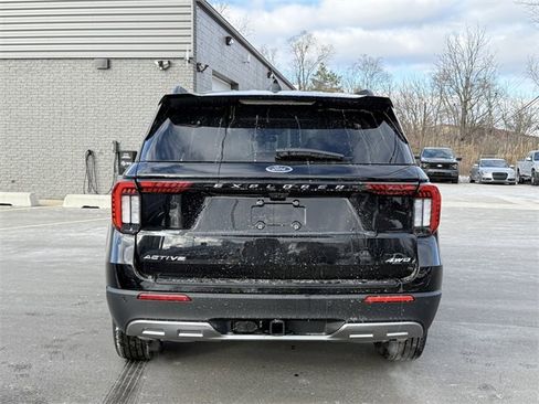 New 2026 Ford Explorer Active w/ Active Comfort Package image 6