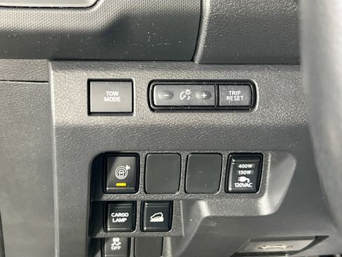 Used 2023 Nissan Frontier SV w/ SV Convenience Package image 10