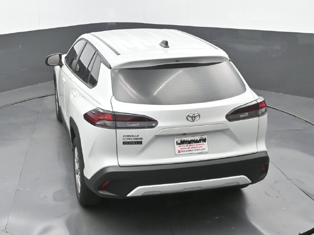 Used 2026 Toyota Corolla Cross L FWD image 15