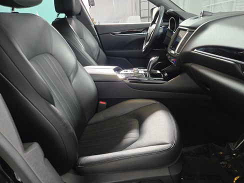 Used 2019 Maserati Levante AWD/4WD image 20