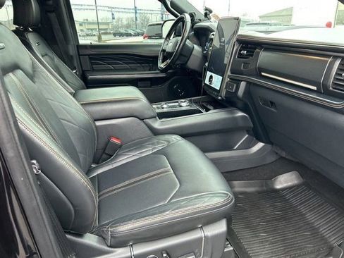Used 2023 Ford Expedition Platinum image 42