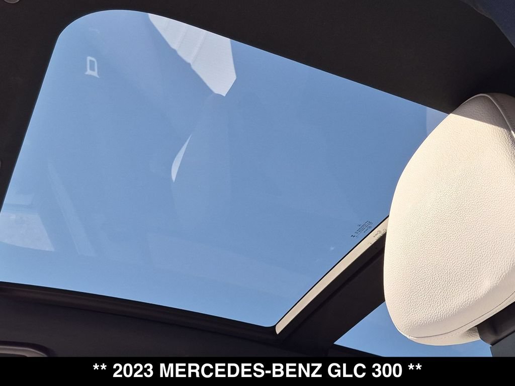 Certified 2023 Mercedes-Benz GLC 300 4MATIC image 4