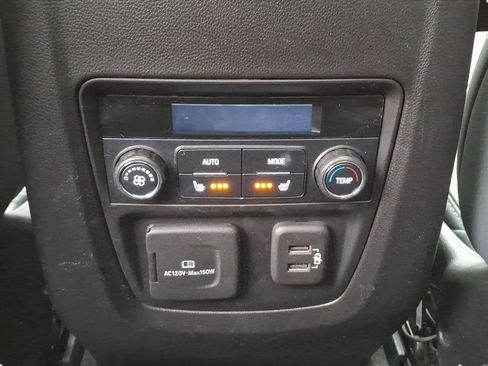 Used 2021 Buick Enclave Premium w/ Sun and Sites Package image 15