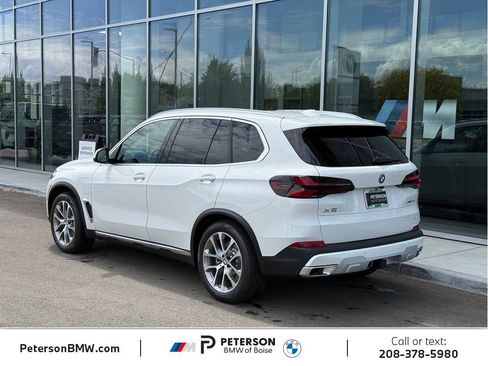 New 2026 BMW X5 xDrive50e w/ Premium Package AWD/4WD image 3