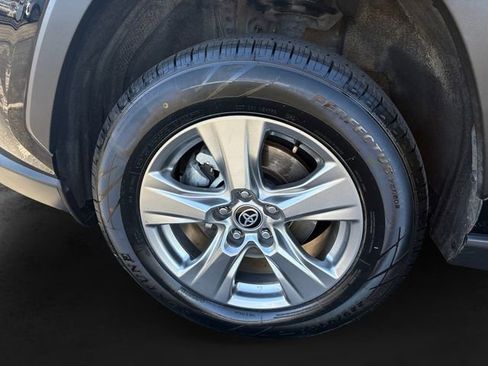 Certified 2024 Toyota RAV4 XLE FWD image 11
