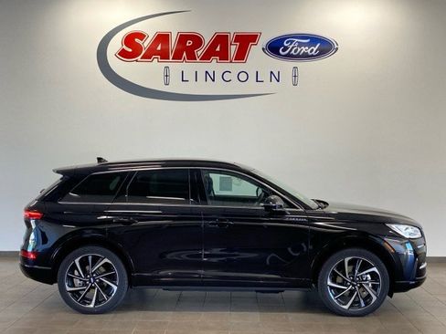 New 2025 Lincoln Corsair Grand Touring w/ Equipment Group 302A image 1