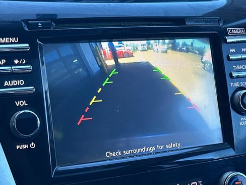 Used 2017 Nissan Murano SV AWD/4WD image 20